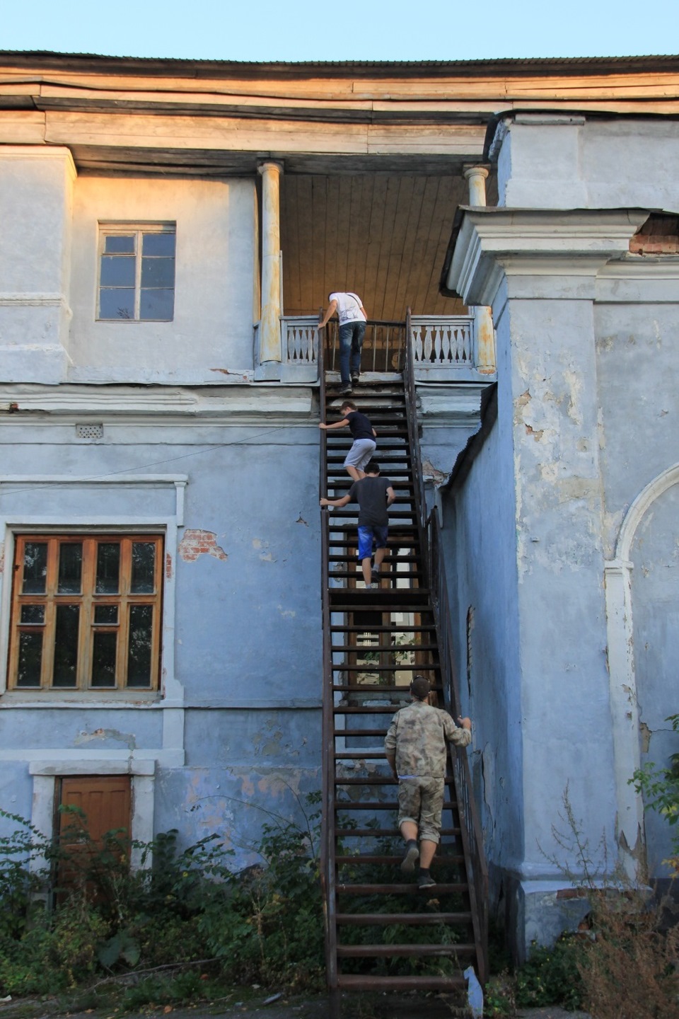 Усадьба князей гагариных. Усадьба Гагариных Заборовка. Усадьба князей Гагариных с. Заборовка. Дом князя Гагарина в с.Заборовка.