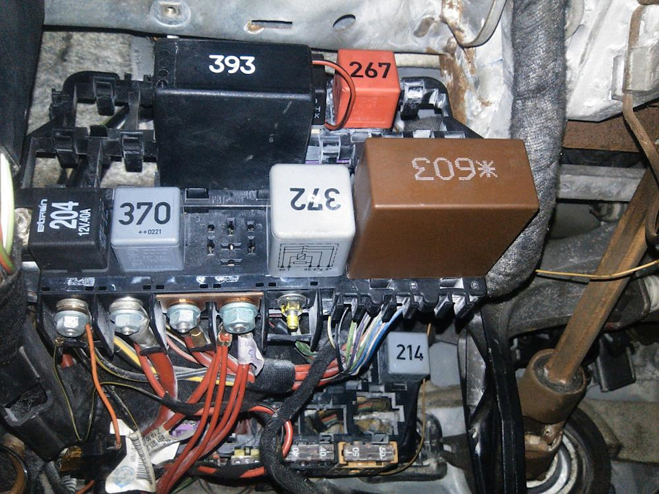 Постоянно работает вентилятор кондиционера ауди а6 с5