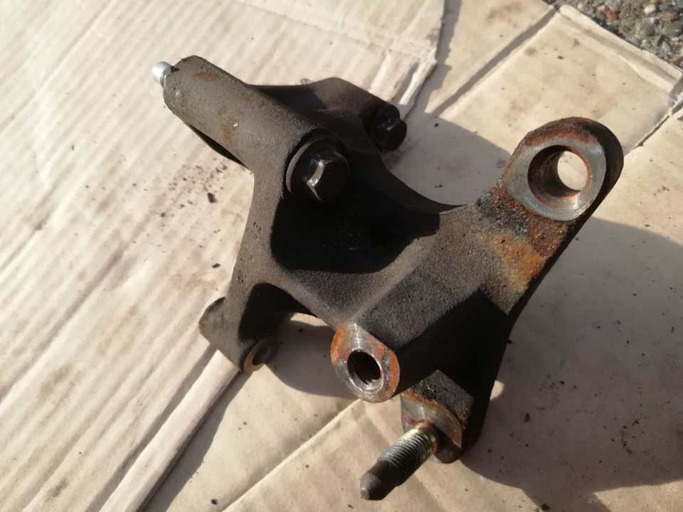 . и вот — Nissan Almera Tino