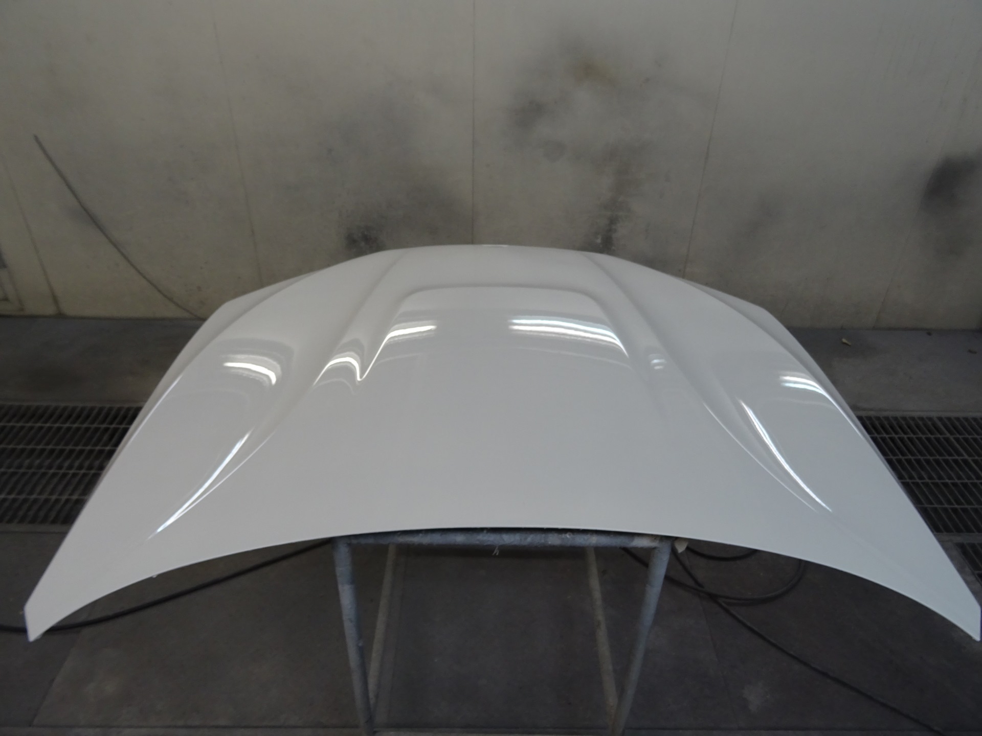 Bmw e60 с карбоновым капотом. Капот f16. Карбоновый капот для е39. Bmw x6 f16 m performance. Бмв x6 f16.