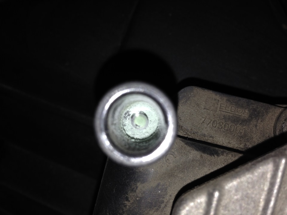 Катушка и наконечники свечей зажигания — Skoda Octavia A5 Mk2, 1,6 л ...