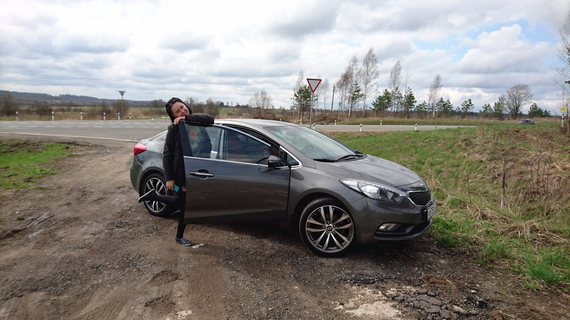 Май 2016. Псков, Великий Новгород и 9 мая — KIA Cerato (3G), 1,6 л, 2013  года | путешествие | DRIVE2