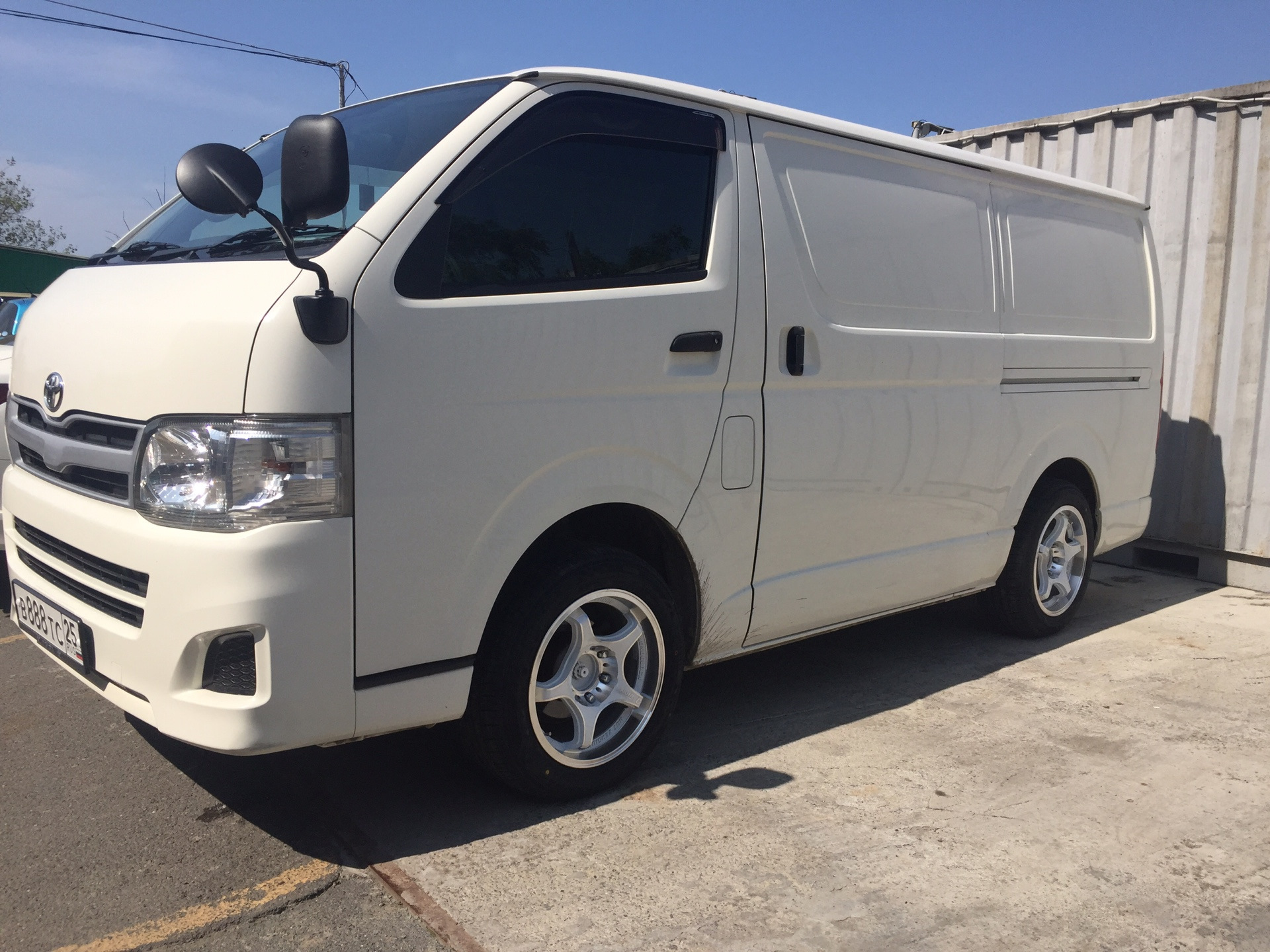 toyota hiace tuning