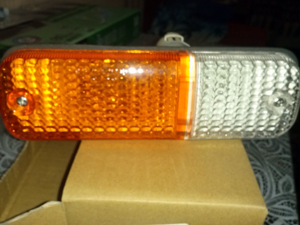 Nissan y60 указатель поворота. Поворотник в бампер 3307. Повторители honda prelude 4. Eclipse 2g поворотники в бампер. Повторитель поворота камаз 6520.