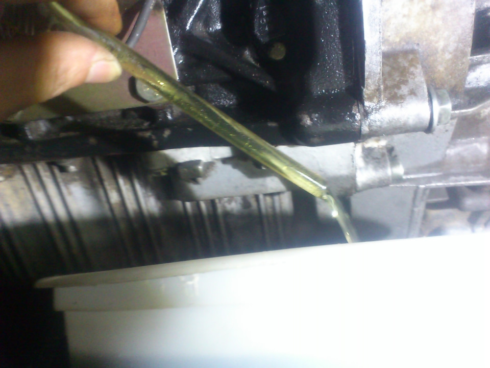 Течет неспешно антифриз — Volkswagen Transporter T4