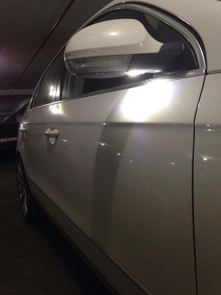 Подсветка в зеркалах — Volkswagen Passat B6, 3,2 л, 2009 года ...
