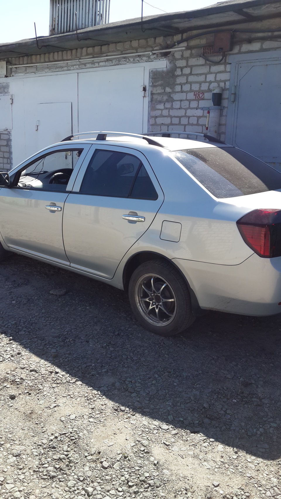 Рейлинги на Джили мк седан. — Geely MK, 1,6 л, 2009 года | тюнинг | DRIVE2