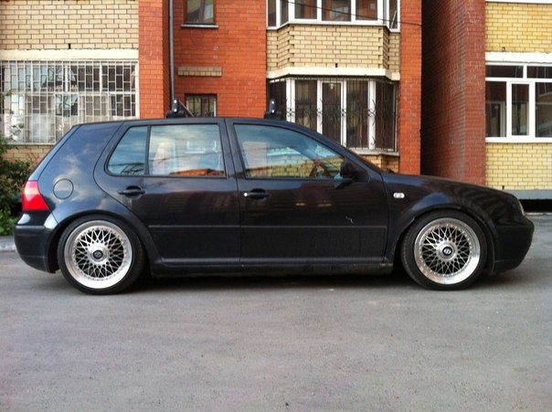 рейс диски инстале — Volkswagen Golf Mk4, 1,4 л, 2003 года | шины | DRIVE2