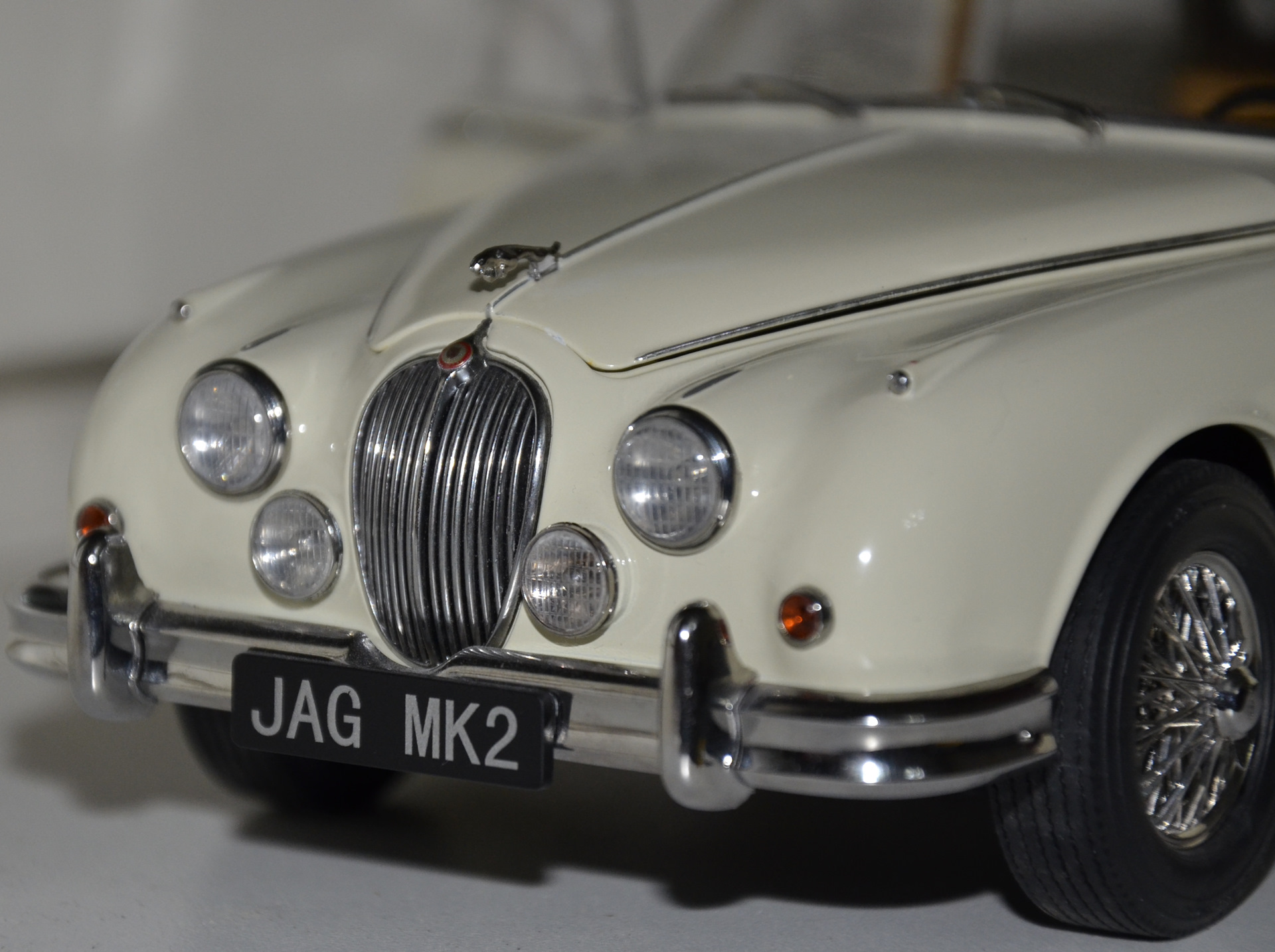 Jaguar MK II 3 8