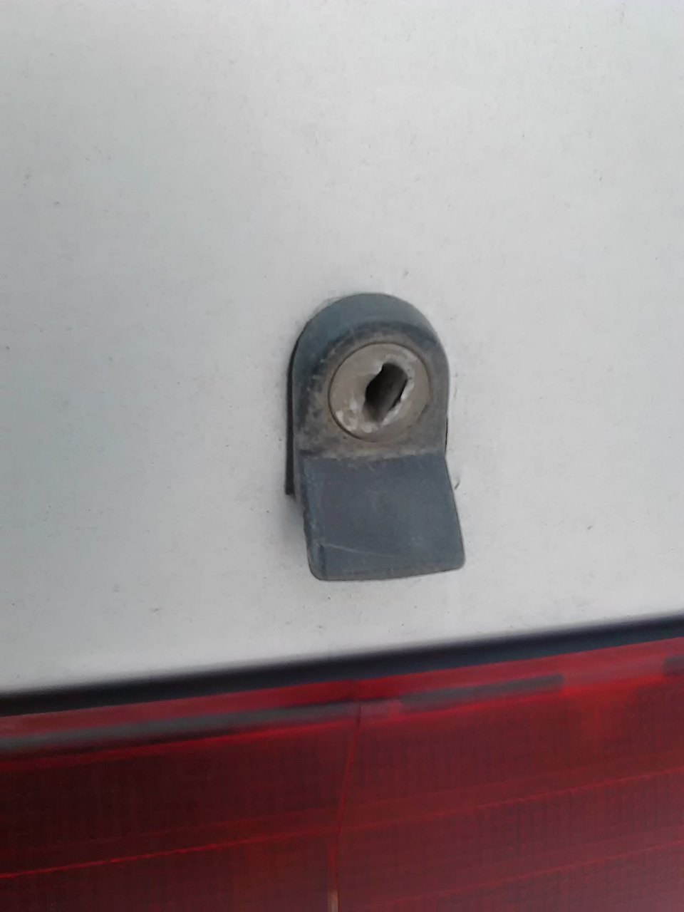 Замена личинок замков дверей и багажника. — LADA 21102, 1,5 л., 2004 ...