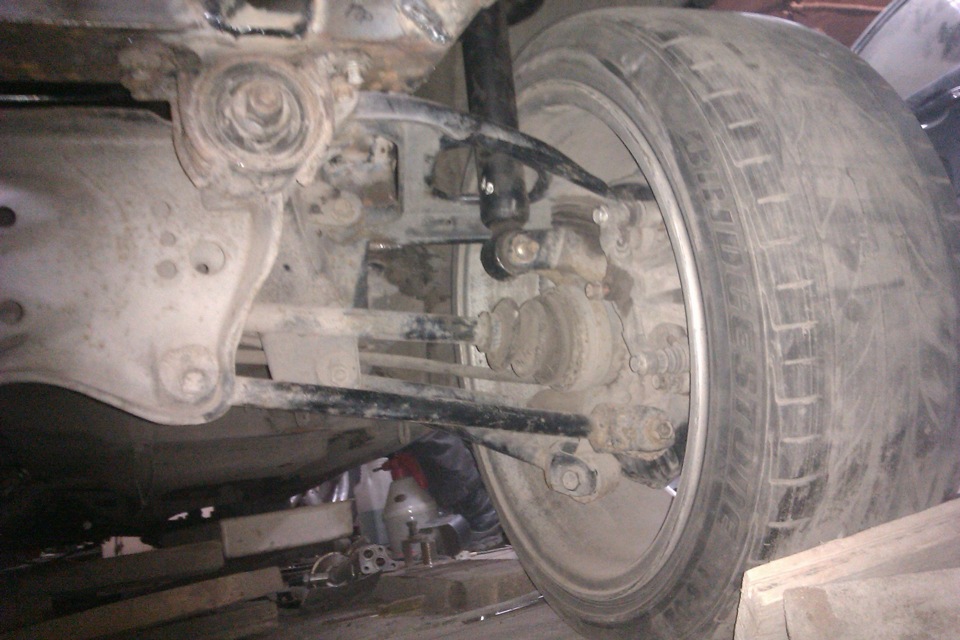 Задняя подвеска toyota chaser 100. Подвеска чайзер 100. Задняя подвеска тойота чайзер 90. Задняя подвеска чайзер 100. Подвеска тойота чайзер 100.