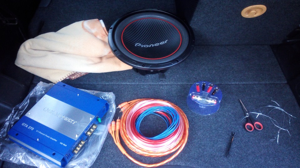 еНото-саб. Начало)) — Nissan Note (1G), 1,5 л, 2005 года | автозвук ...