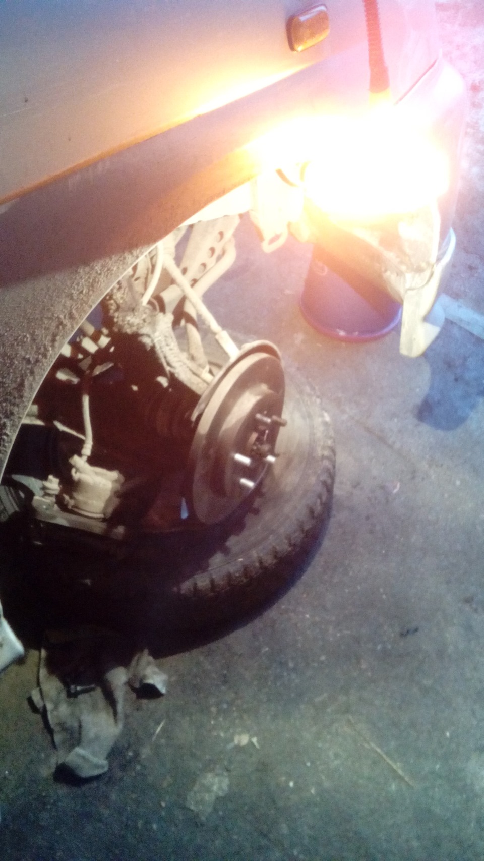 замена шпилек на ступице — Daihatsu Terios Kid, 0,6 л., 1999 года ...