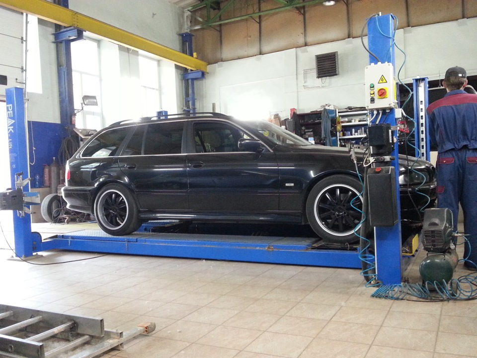 Регулировка развала-схождения колес — BMW 5 series Touring (E39), 2,5 л ...