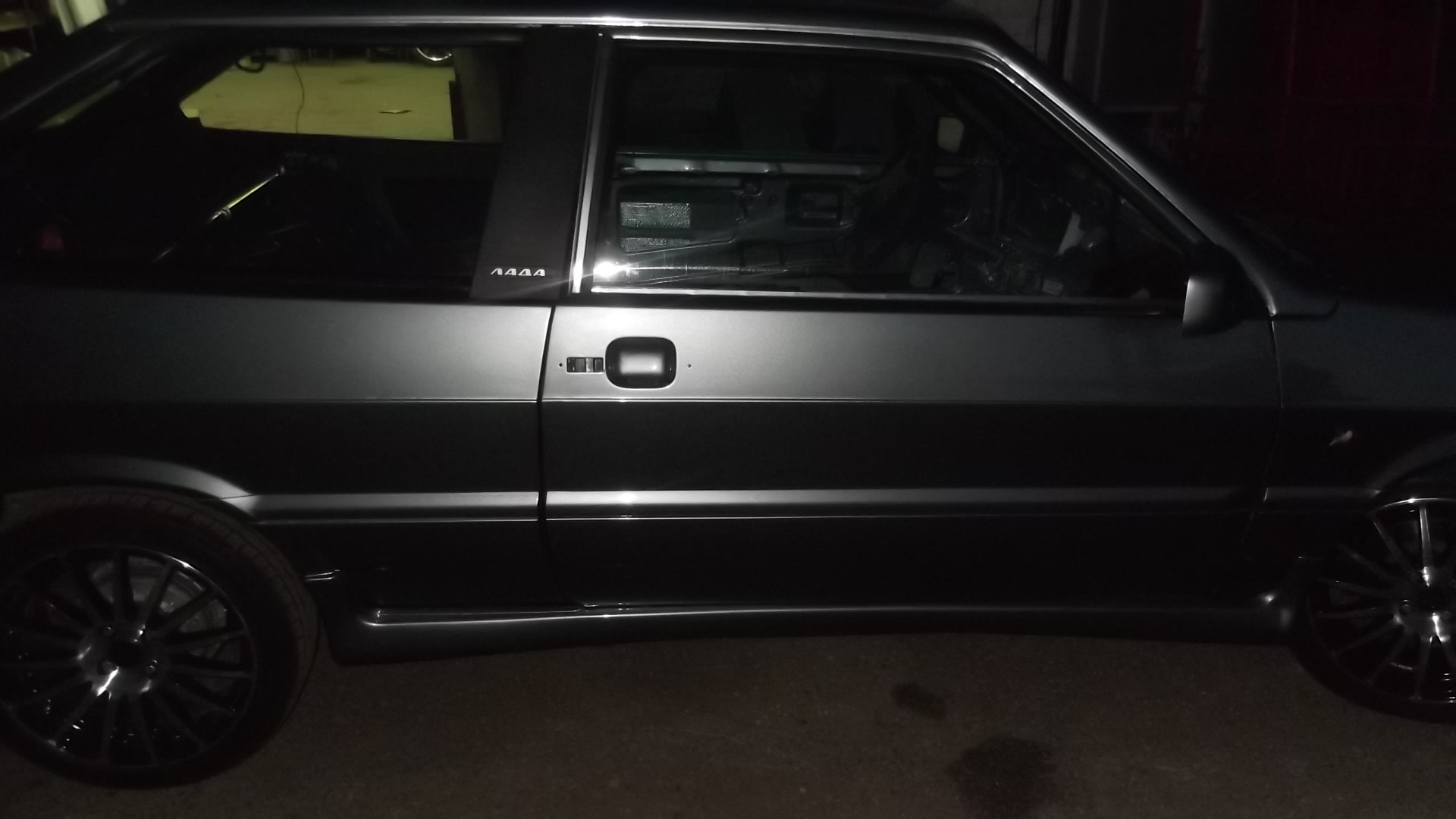 Поменял молдинги на дверях. - Lada 2115, 1,5 л, 2001 года стайлинг DRIVE2