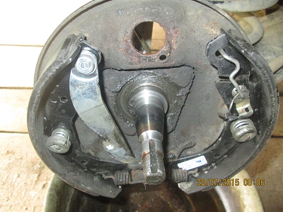 замена задних тормозов — Chevrolet Lanos, 1,5 л, 2007 года | своими ...