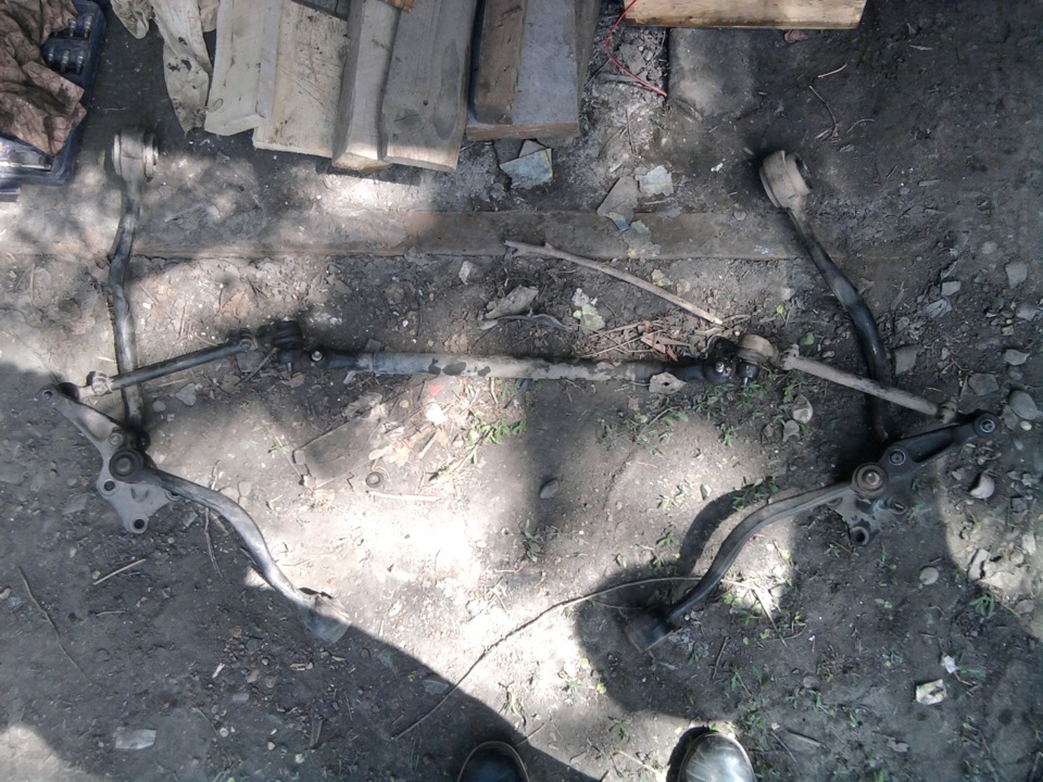 Больное место. — BMW 5 series (E34), 2,5 л, 1993 года | плановое ТО ...