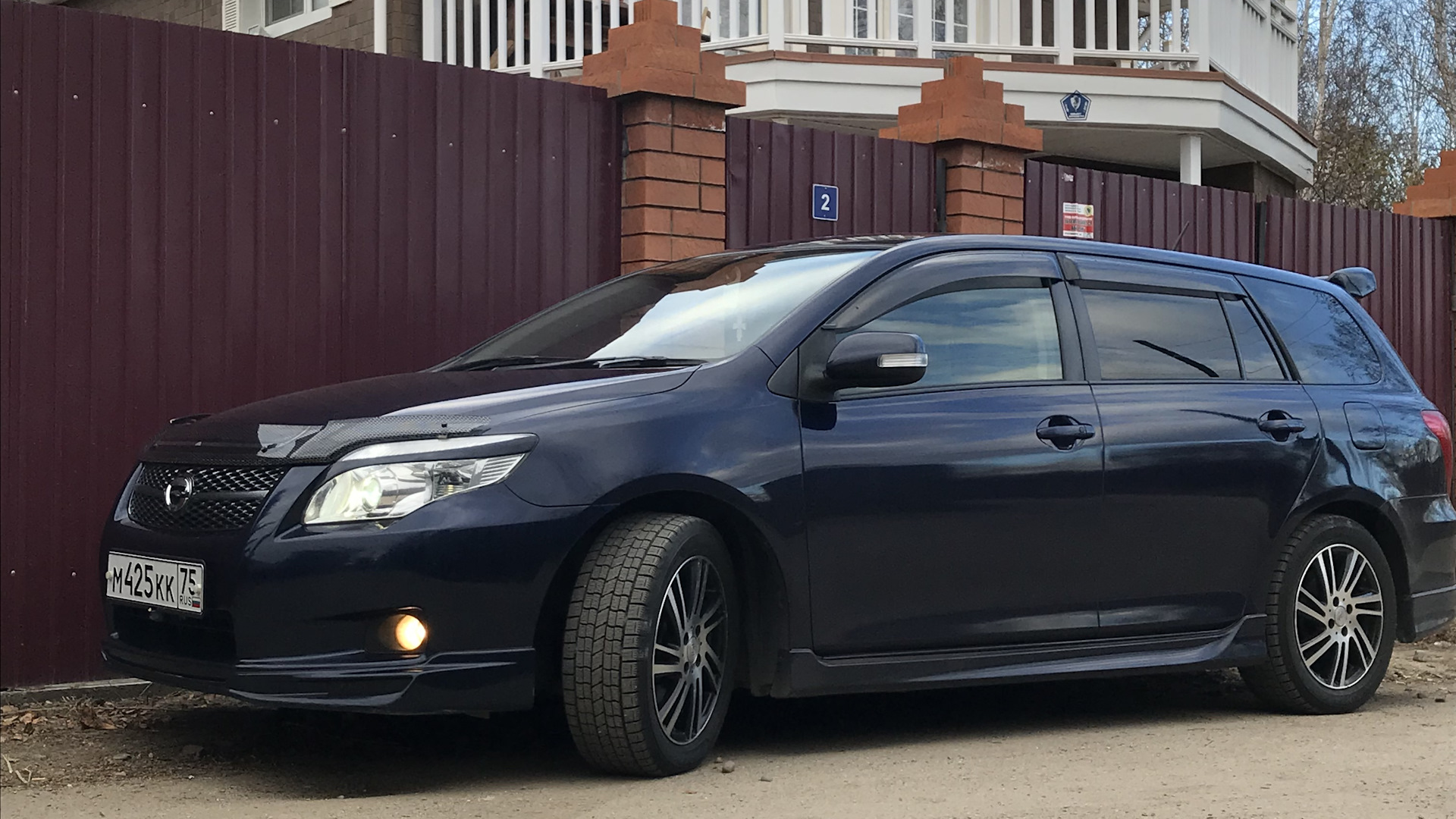 Toyota Fielder 2010