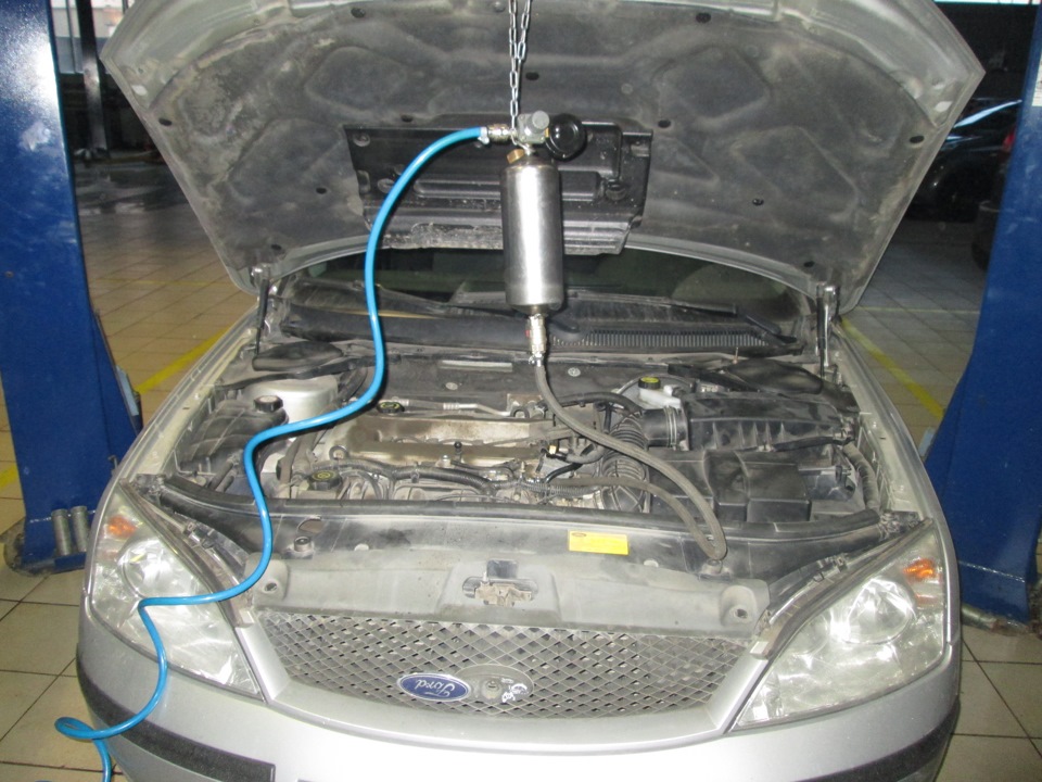 Заменил масло в ДВС и все фильтры. — Ford Mondeo III, 2 л, 2001 года ...
