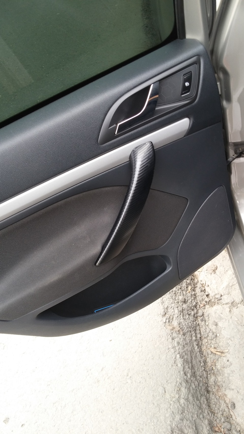 Оклейка деталей салона Карбоном! — DRIVE2