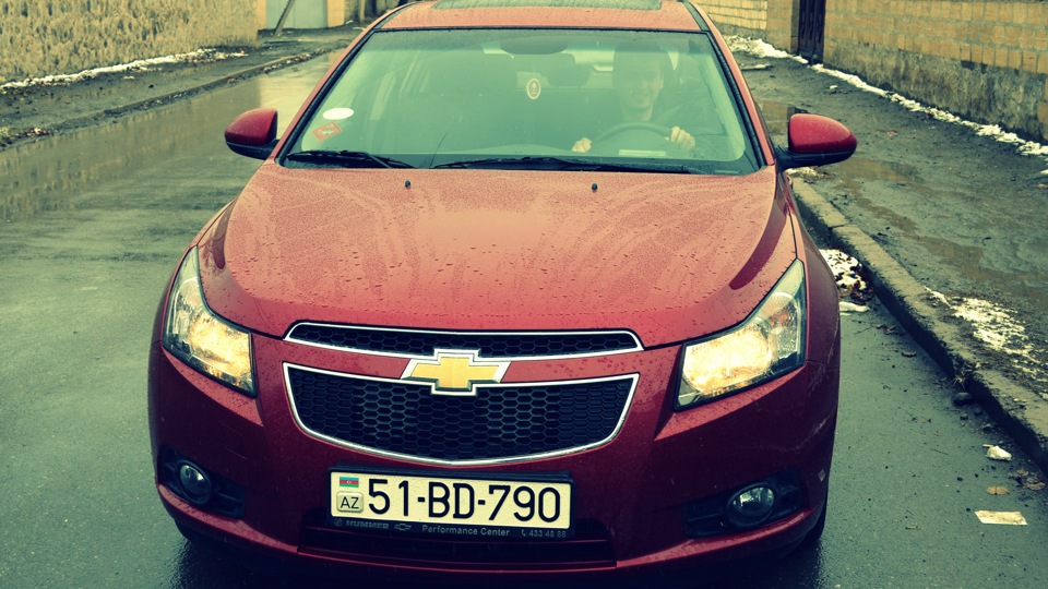 Машинка с ключиком шевроле круз. Шевроле Круз л 2012. Chevrolet Cruze в пленке. Шевроле Круз лого Яша. Шевроле Круз лучшая машина Мем.