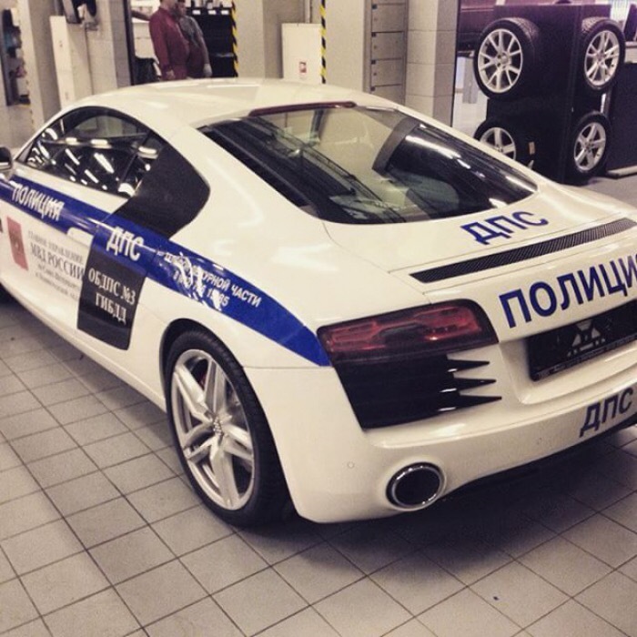 Audi r8 Московская полиция