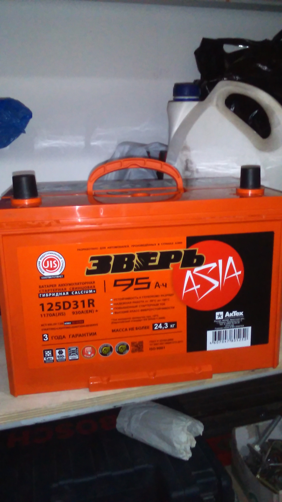 Новая красная батарейка. — SsangYong Rexton (2G), 2,7 л, 2008 года