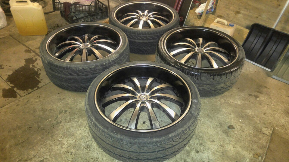 Фото в бортжурнале Infiniti FX (1G)