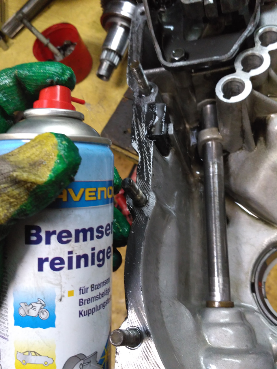 очиститель RAVENOL — Lada 21083