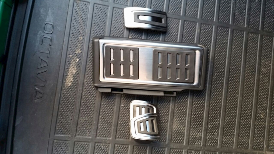 Накладки на педальки! — Volkswagen Golf GTI Mk4, 1,8 л, 2003 года ...