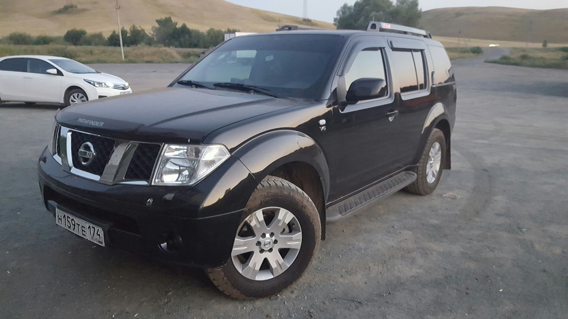 Nissan pathfinder 3.5. Nissan Pathfinder 4.0,. Ниссан Патфайндер 2004. Nissan Pathfinder 4.0 2004. Nissan Pathfinder (3g).