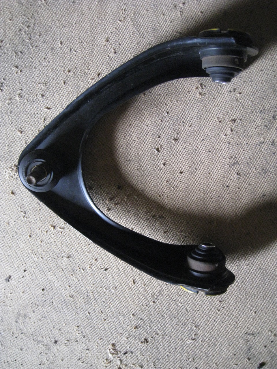 Верхний рычаг — Toyota Mark II (90)