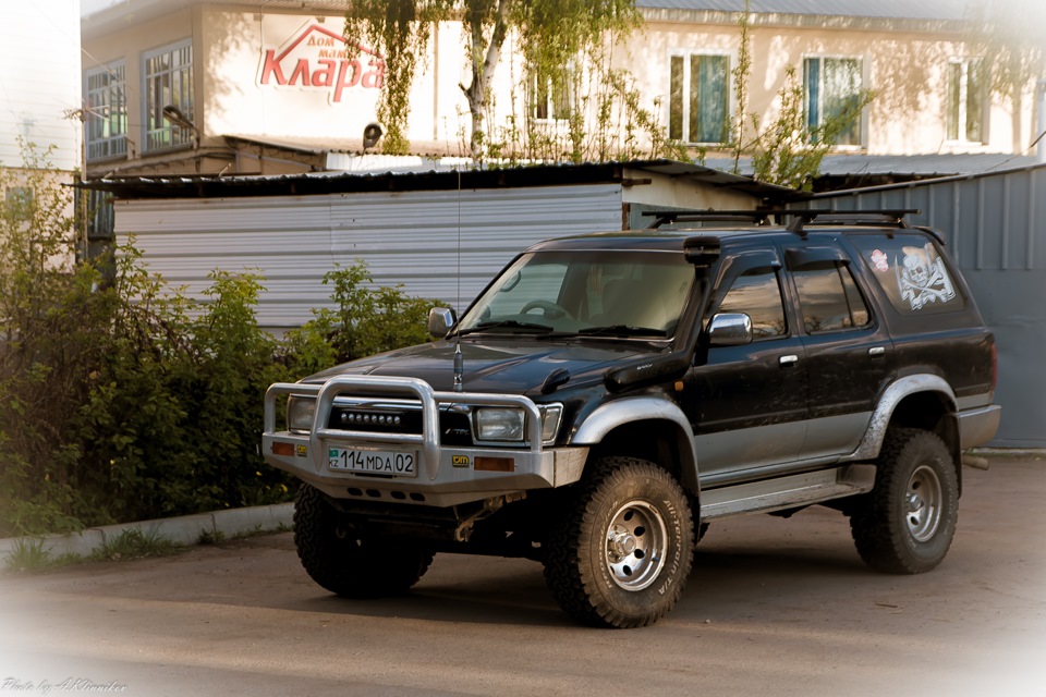 Hilux Surf 85