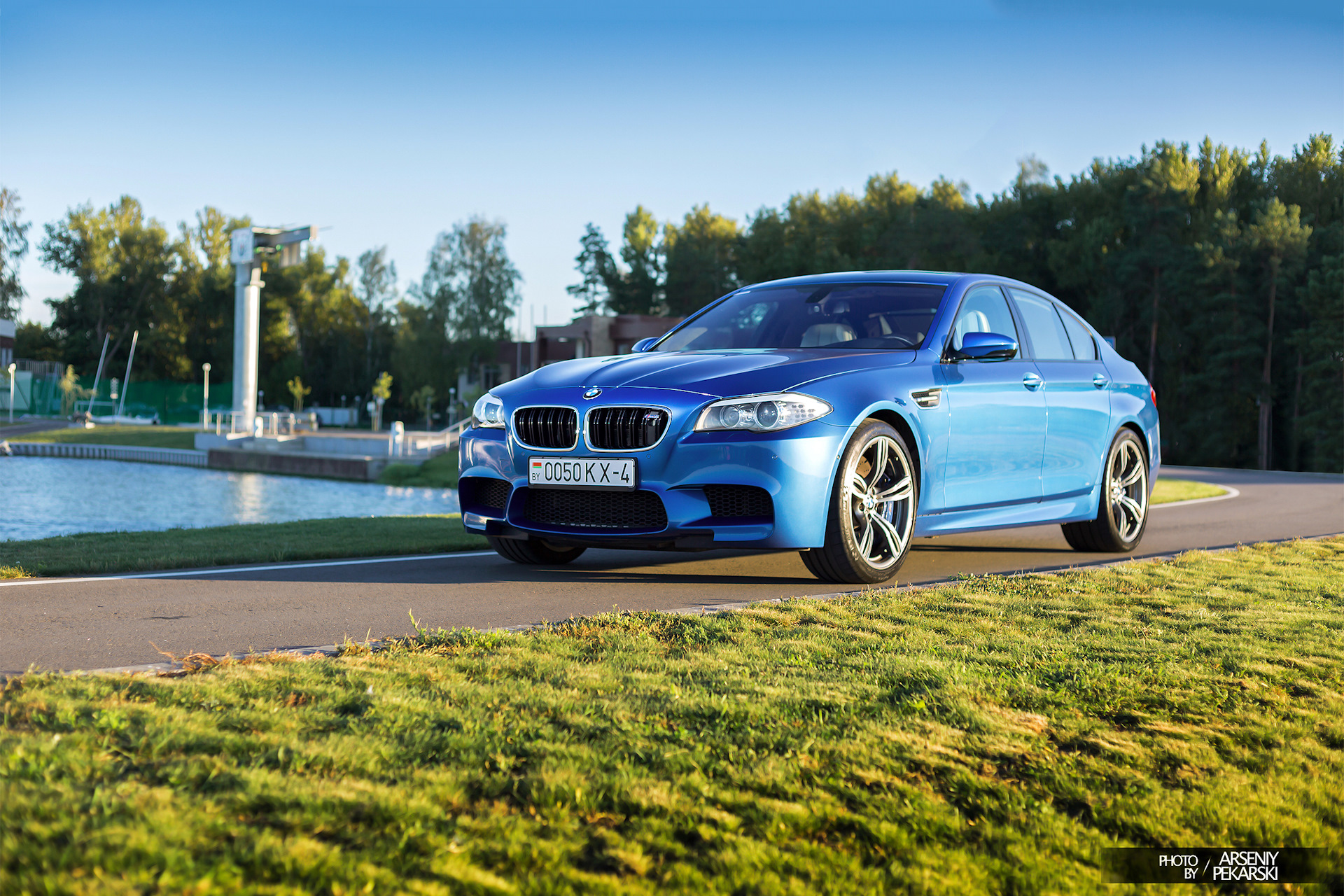 BMW m5 f10 Monte Carlo Blue