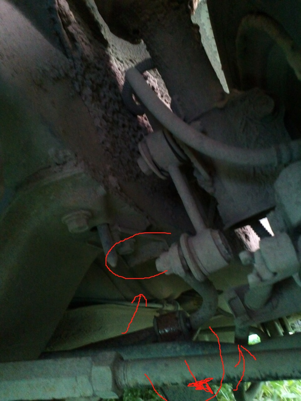 Лопнуло крепление стабилизатора поперечной устойчивости — KIA Shuma, 1 ...