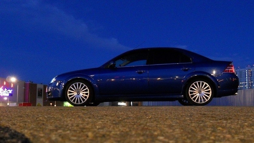 Ford Mondeo st220