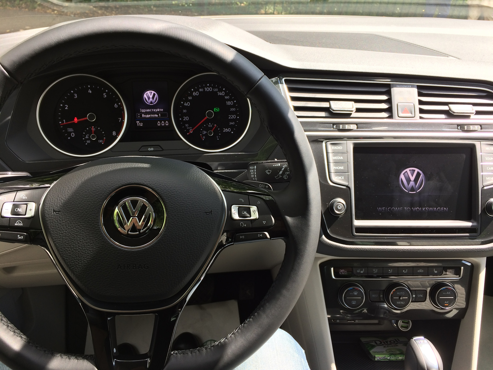 Тигуан торпеда. Volkswagen Tiguan 2018 панель. Панель Тигуан 2017. Приборная панель VW Tiguan 2017. Панель Тигуан 2 2017.