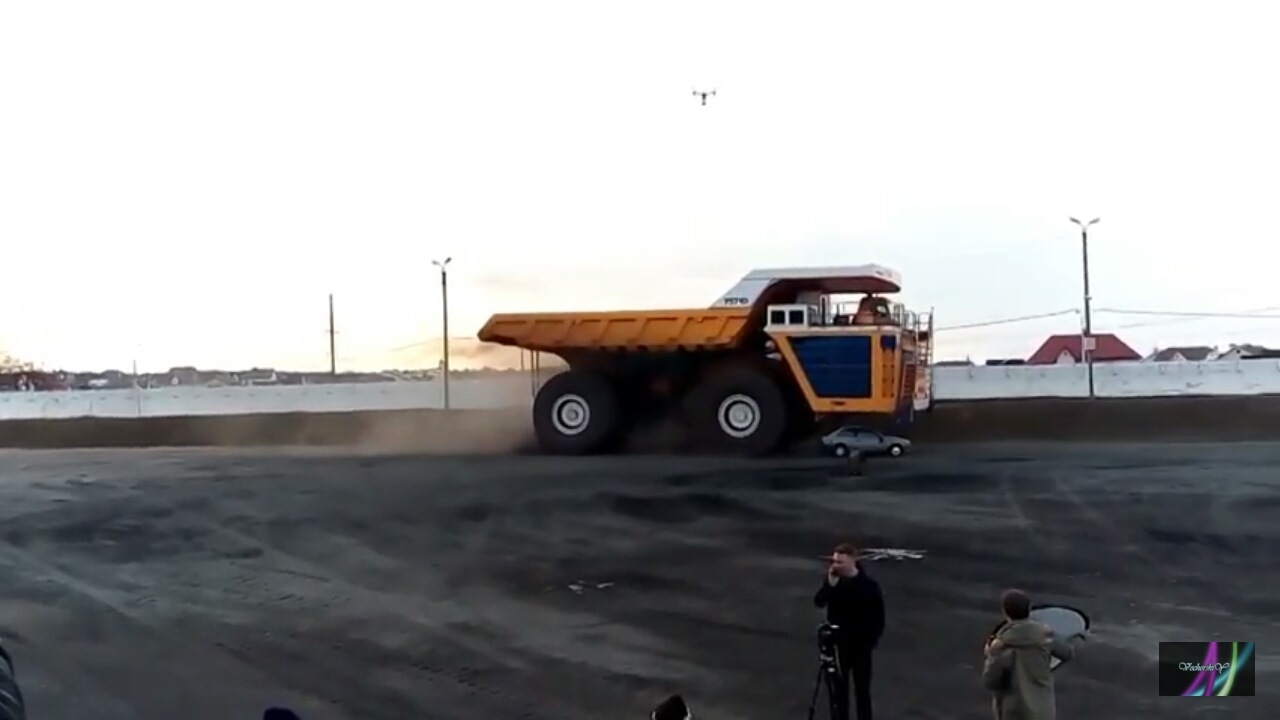 Белаз боец