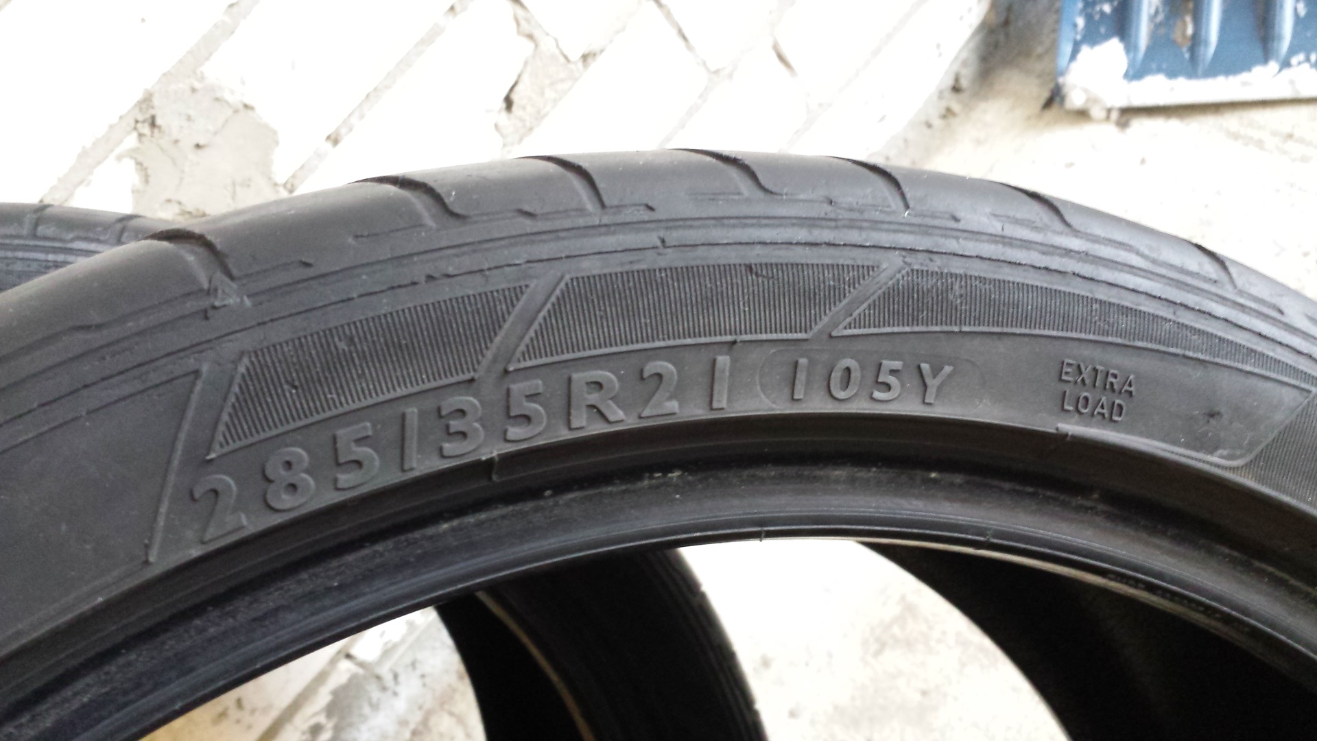 Шины 325. Шины Dunlop SP Sport Maxx 050 325/30r21. Зимняя резина 325-30-r23. 325 /30r18 summaх. Шины Данлоп 30,5.