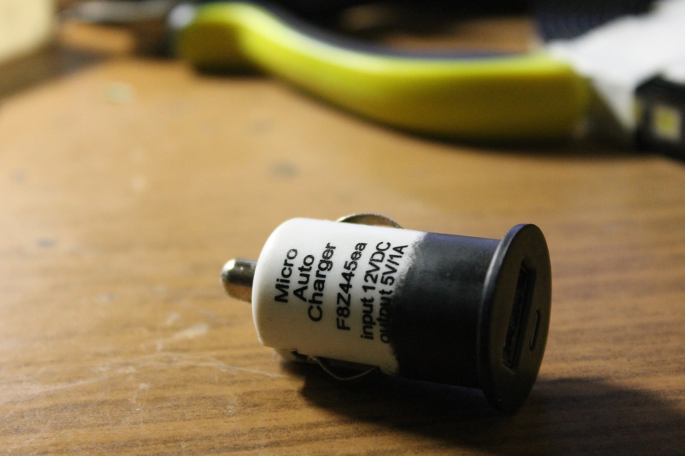 USB зарядка в заглушку — Lada 2115, 1,5 л, 2005 года | электроника | DRIVE2