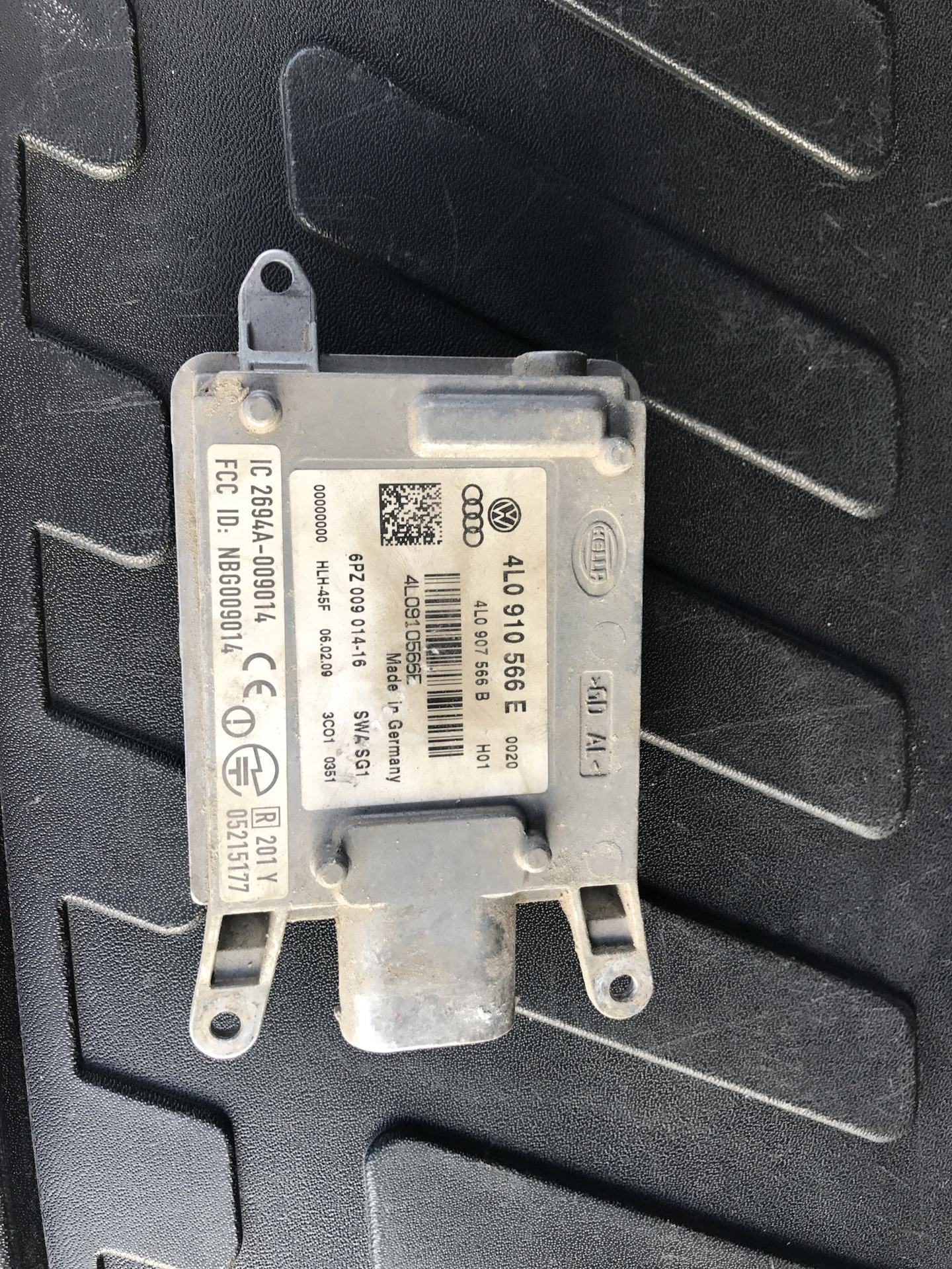 блок парктроников audi a6 c6. ассистент перестроения audi q5 fl. парковочный ассистент audi a6 c5. блок ауди j745. блок помощник.