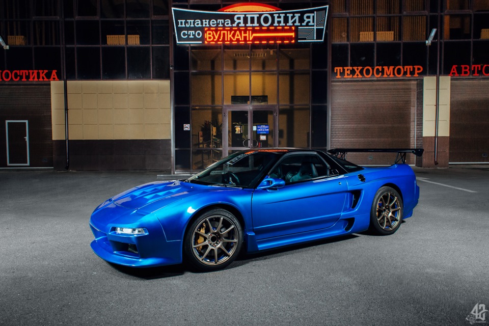 Honda NSX синяя