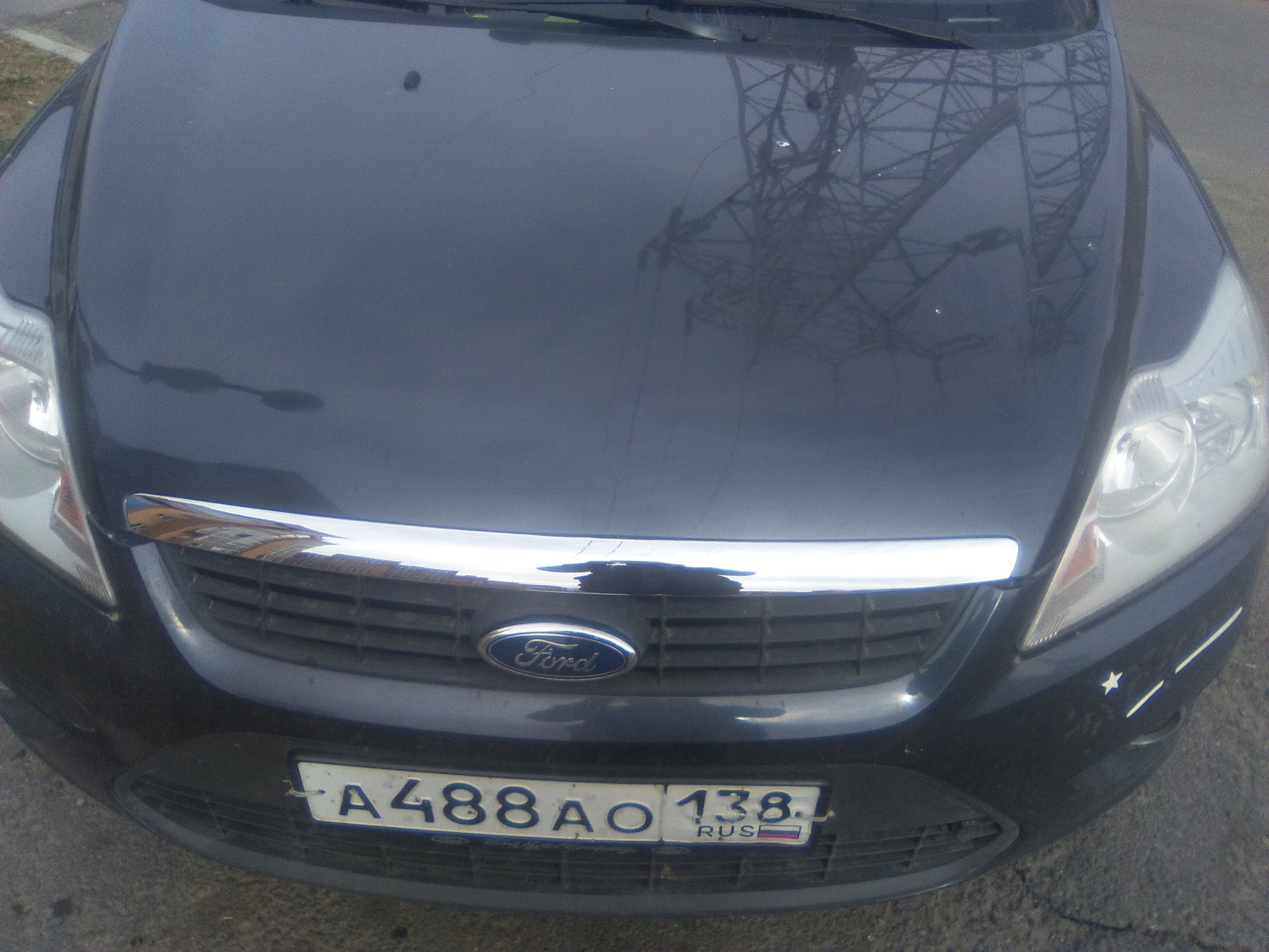 Сабля на капот. — Ford Focus II Hatchback, 1,6 л., 2010 года | кузовной ...