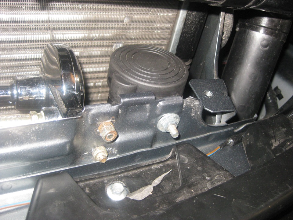 потеет фара, проклей её! — Lada Приора седан, 1,6 л, 2011 года | просто ...