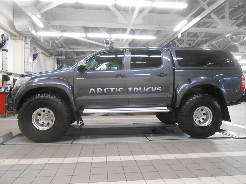 Toyota Hilux Arctic Trucks 2021