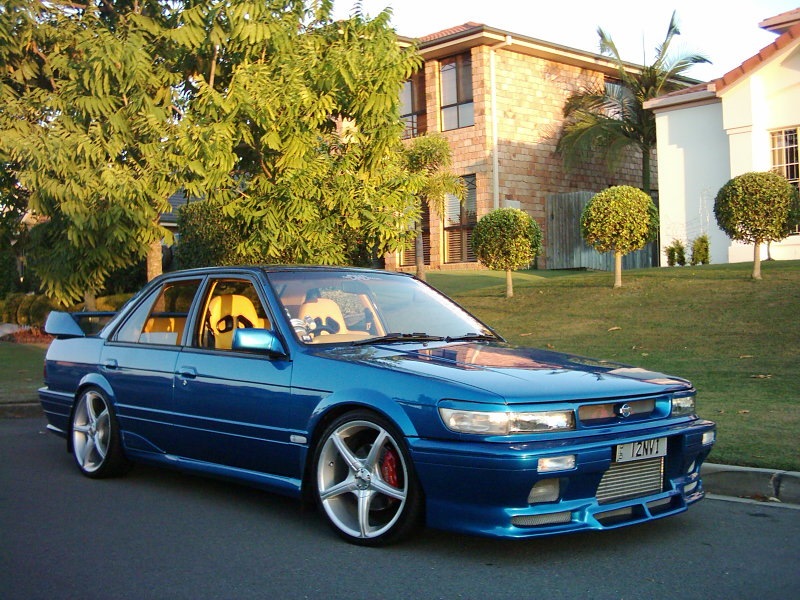 Ниссан блюбер. Nissan Bluebird u12. Nissan Bluebird 1990 Tuning. Nissan Bluebird u12 SSS. Nissan Bluebird 1989 Tuning.