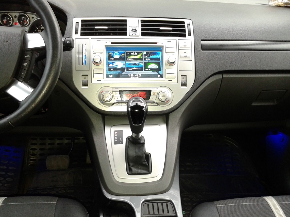 Магнитола форд куга 1. Магнитола Форд Куга 1 андроид. Мультимедиа Ford Kuga 2. Магнитола Ford Kuga 1 2012.