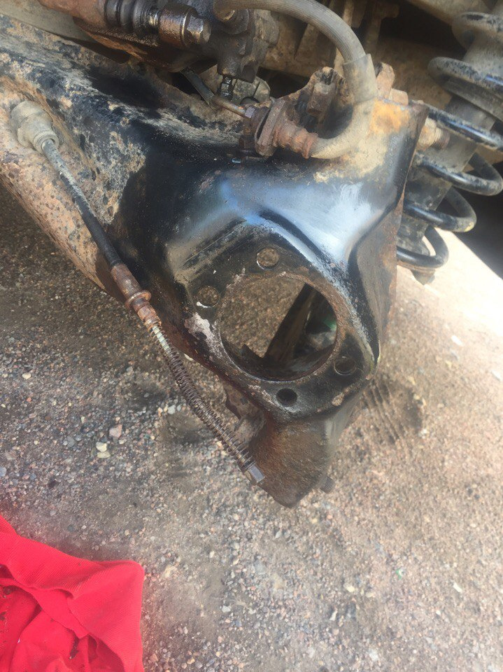 Замена задних ступичных подшипников и тормозов. — Mitsubishi Lancer X ...