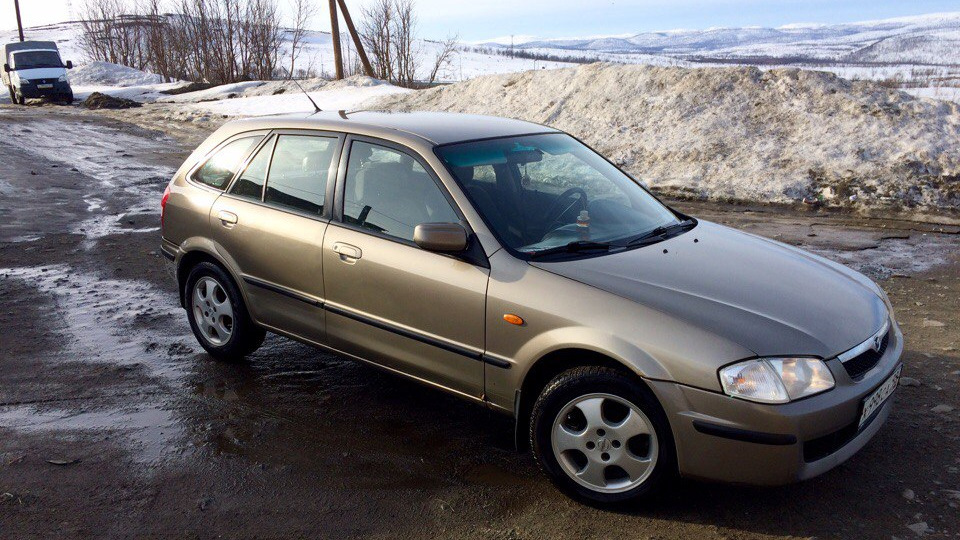 Mazda 323