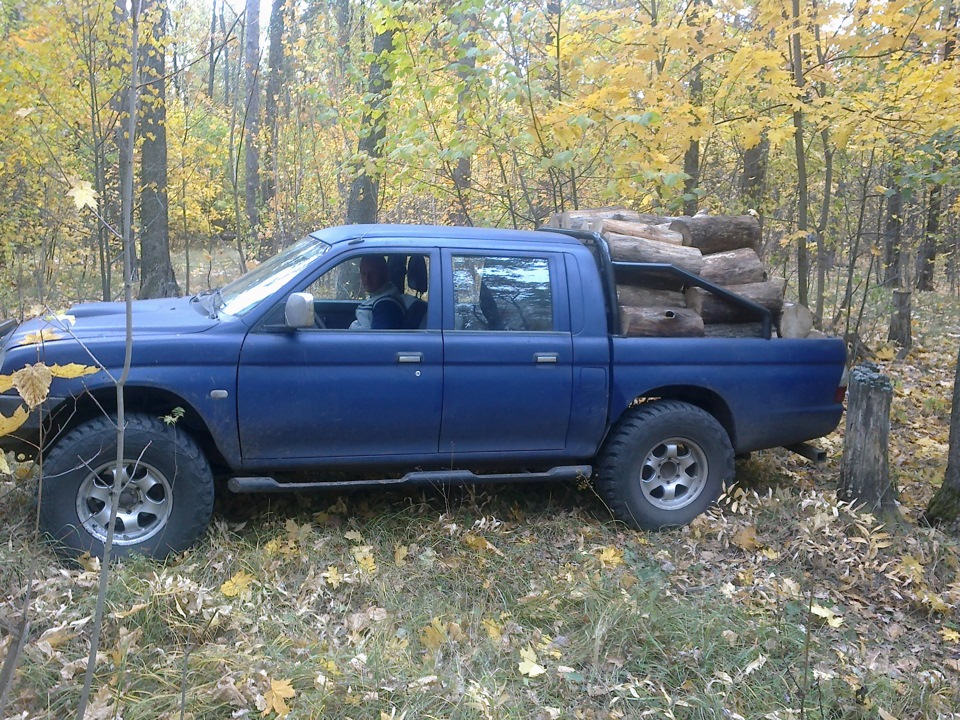 Заготовка дров — Mitsubishi L200 (3G), 2,5 л, 2002 года | просто так ...